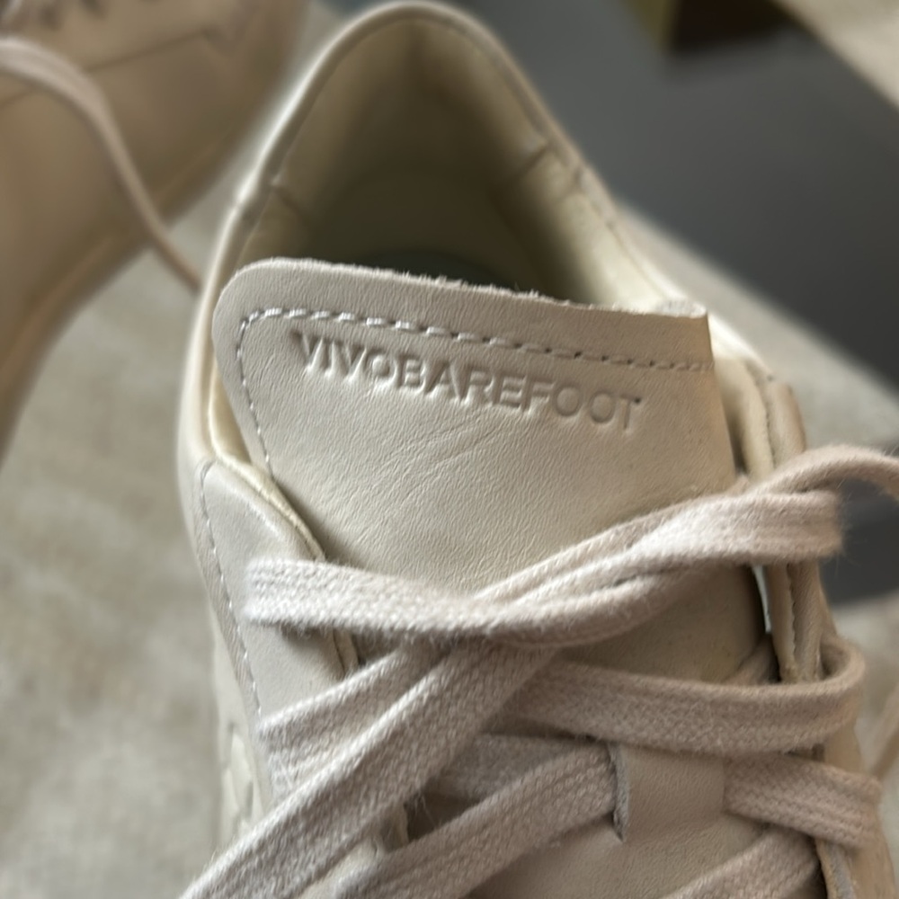 VIVO barefoot wide toe box. Leather, off white. Size 38 (European). Worn 3 times - Picture 4 of 4